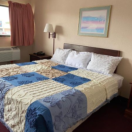 Regency Inn Fern Park Екстериор снимка
