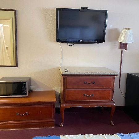 Regency Inn Fern Park Екстериор снимка