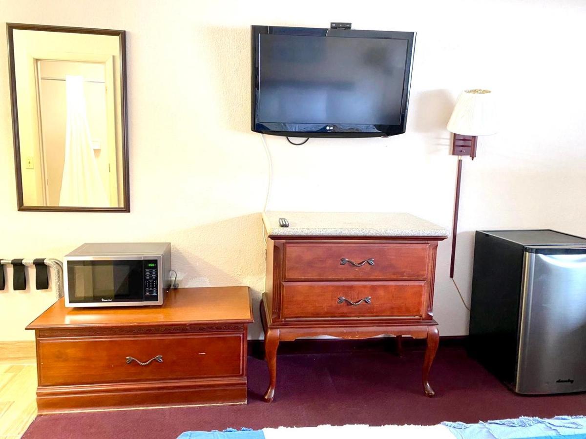 Regency Inn Fern Park Екстериор снимка